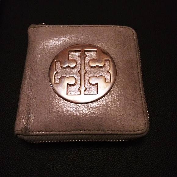 Tory Burch small zip wallet - Picture 10 of 15